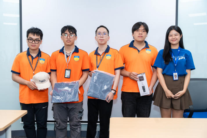 HUTECH IT Office Tour 2025: Sinh viên khám phá môi trường làm việc tại "ông lớn" ngành công nghệ FPT IS 37