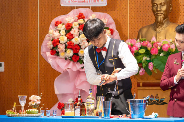 “Mộc Cocktail” đưa sinh viên Quản trị nhà hàng tỏa sáng ở sân chơi pha chế 34