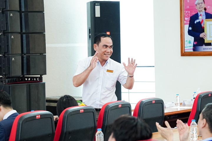 Khoa Công nghệ thông tin HUTECH tưng bừng chào đón tân binh về ngôi nhà chung 44