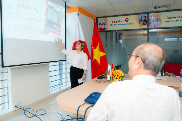 HUTECH đón tiếp Trưởng ban Học bổng Rotary Yoneyama Nhật Bản 62