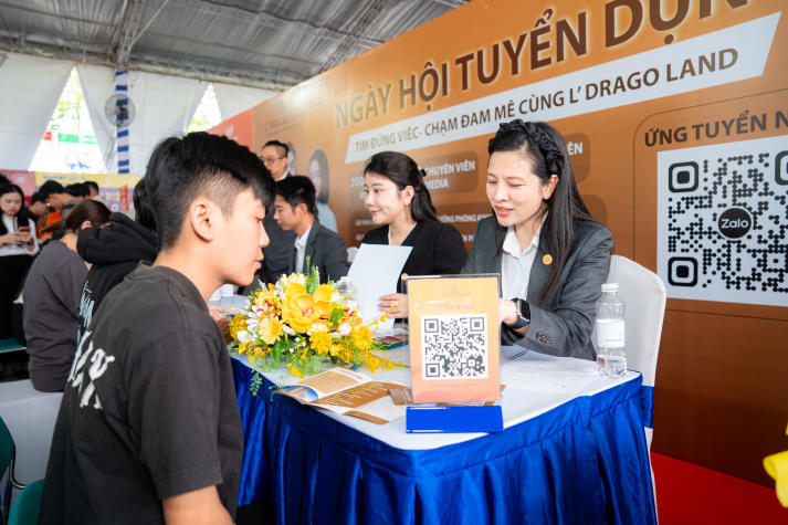 Sinh viên HUTECH khám phá “bí kíp” ghi điểm nhà tuyển dụng từ người làm nghề 114