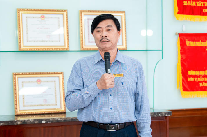 Tân sinh viên Khoa Tiếng Anh chủ động nhập cuộc hành trình đại học 43