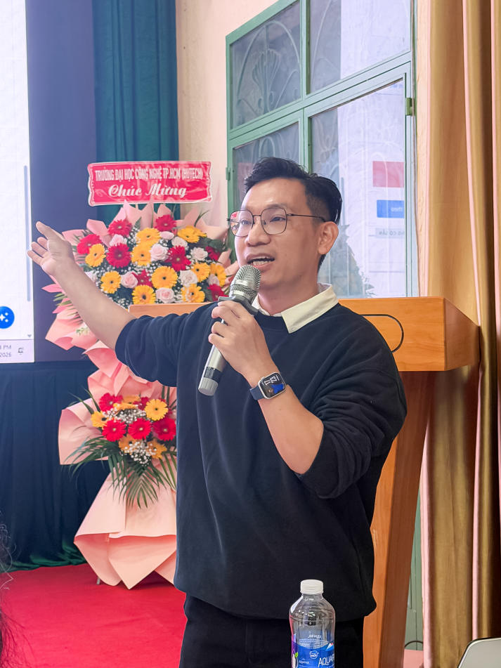 Học viên Đà Lạt khởi động chương trình đại học đào tạo từ xa ngành Ngôn ngữ Anh cùng HUTECH 43