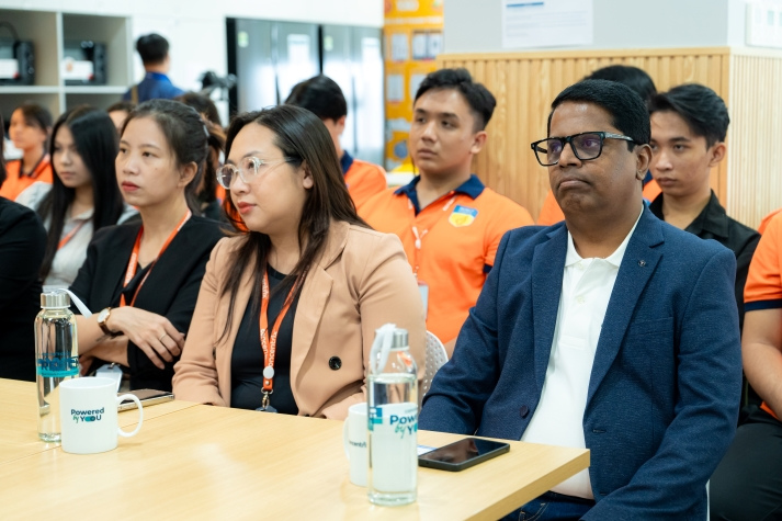 Sinh viên Ngôn ngữ Anh HUTECH mở rộng định hướng nghề qua trải nghiệm tại Vietnam Concentrix Services 49