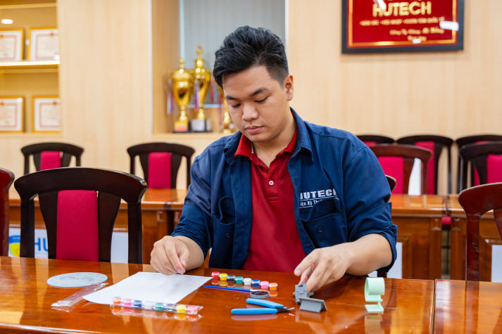 [Ảnh] “In 3D - In dấu yêu thương”: Sân chơi lan tỏa tinh thần tri ân 20/11 của sinh viên Viện Kỹ thuật 30