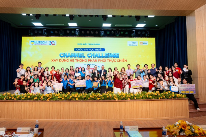 Channel Challenge: nơi sinh viên Khoa Quản trị kinh doanh tiếp cận với bài toán phân phối hiện đại 74