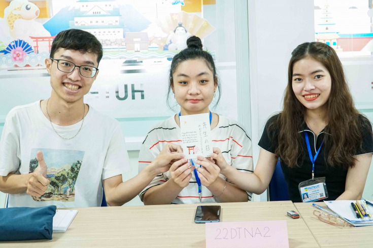Sinh viên Khoa Nhật Bản học gửi lời tri ân thầy cô qua những tấm bưu thiếp xinh xắn 46
