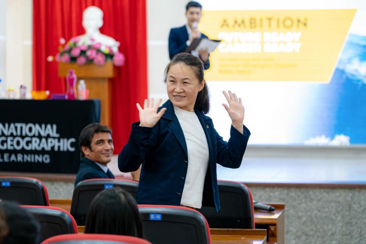 Sinh viên Khoa Tiếng Anh sôi nổi tham dự “Ambition: Future Ready, Career Ready” 41