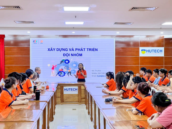 Hoàn thành khóa học kỹ năng miễn phí tại trường, 80 sinh viên HUTECH sẽ tham quan thực tế tại FPT vào ngày 08/3 tới 40