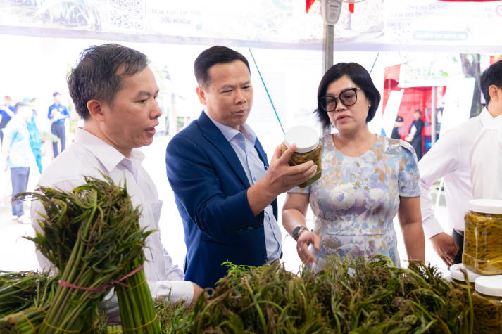 HUTECH hợp tác cùng xã Bình Mỹ kiến tạo hệ sinh thái nông nghiệp xanh, đổi mới sáng tạo 44