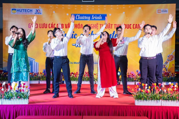 Sinh viên HUTECH cháy hết mình với “Music Clubs Contest - Kickoff” 22