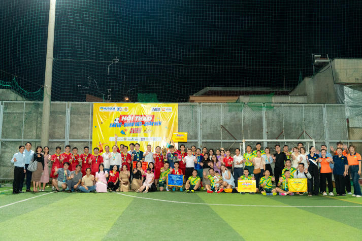 [Hội thao CB-GV-NV HUTECH 2025]: VPT-VPHĐT-P.NS-TT.KĐ-ĐBCL-B.TTr-TT.IT đăng quang ngôi vương Bóng đá nam 137