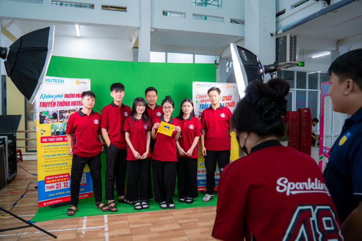 Ngày hội “STEAM your life, Bright your future!”: “Teen” THPT Lê Quý Đôn khai phá tư duy khoa học - công nghệ 121