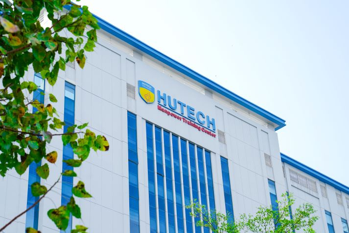 HUTECH đón thêm dấu mốc chất lượng: 04 chương trình đào tạo trình độ đại học đạt chuẩn quốc tế FIBAA 41