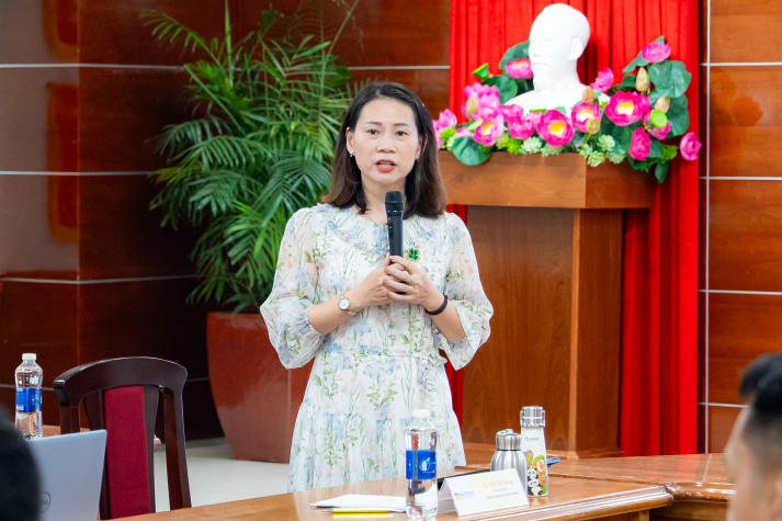 Giảng viên Khoa Quản trị kinh doanh HUTECH nâng cấp kỹ năng sử dụng AI trong kiểm tra - đánh giá sinh viên 95