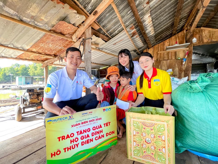 “Xuân biên giới 2025”: Mang mùa xuân yêu thương đến với người dân tại tỉnh Bình Phước 31