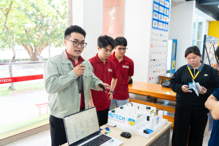 Viện Kỹ thuật dựng “đấu trường” AI và IoT, hội tụ loạt giải pháp công nghệ đột phá của sinh viên liên trường 64