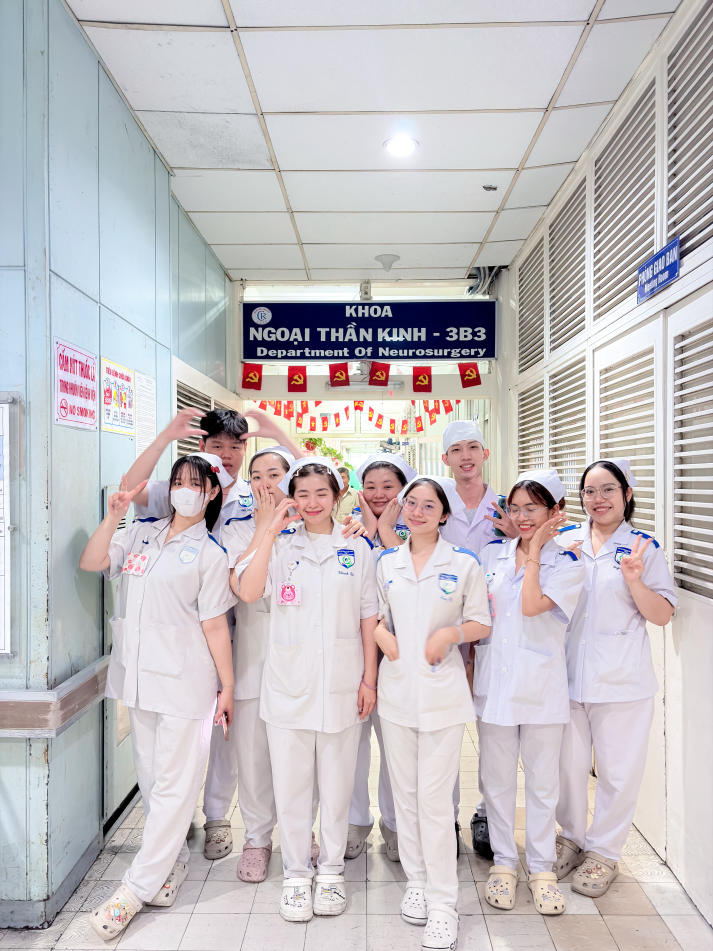 Sinh viên Khóa 22 ngành Điều dưỡng HUTECH tích lũy kinh nghiệm thực tiễn tại Bệnh viện Chợ Rẫy 6