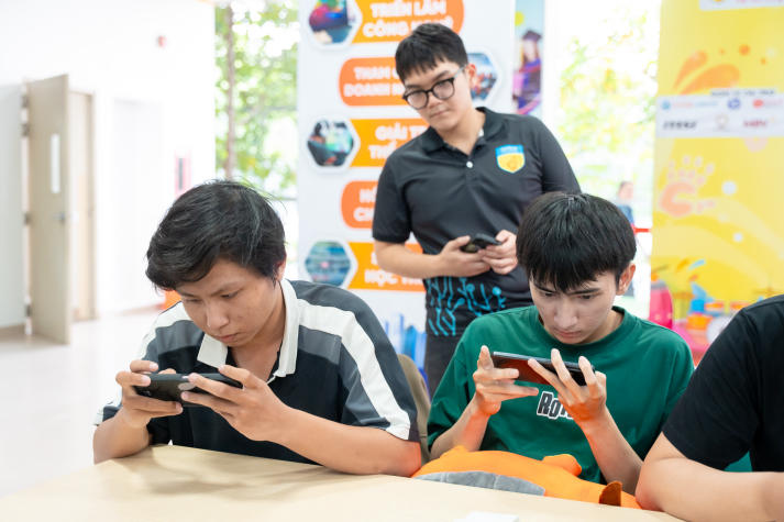 [Video] Khơi nguồn cảm hứng từ công nghệ, tân binh IT-ers HUTECH tự tin bắt đầu hành trình mới 208