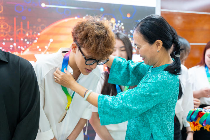 “Mầm Xanh” chiến thắng thuyết phục tại cuộc thi The Next-Gen Creators 2025 của Khoa Marketing - Kinh doanh quốc tế 27