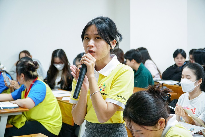 Sinh viên tích lũy nhiều kinh nghiệm hữu ích về phương pháp đánh giá năng lực tiếng Hàn trong kỳ thi TOPIK 92
