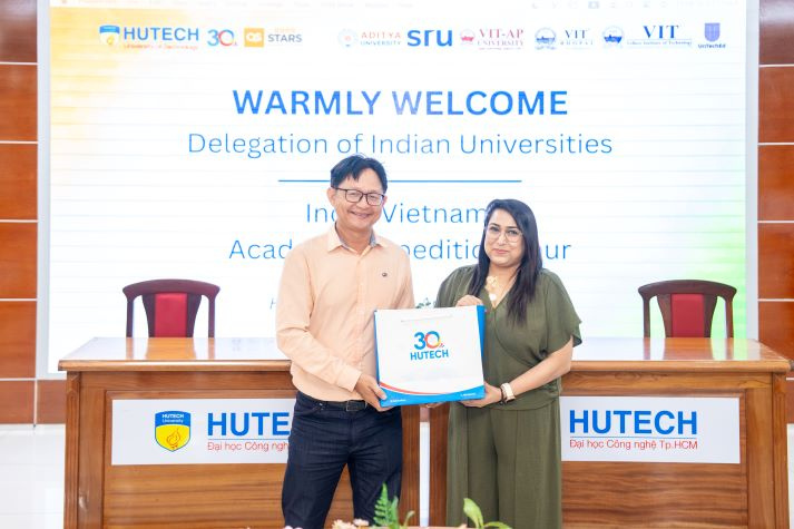 HUTECH fosters international cooperation with leading Indian universities 121
