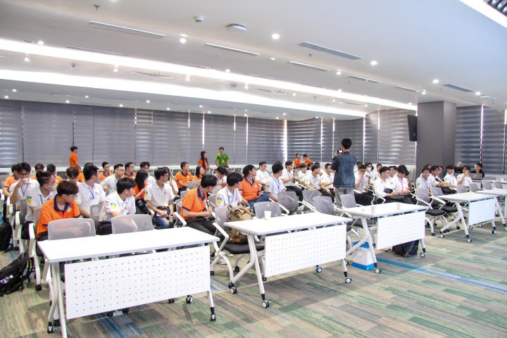 Cùng sinh viên ngành Công nghệ thông tin Viện Công nghệ Việt - Nhật tham quan FPT Software Hồ Chí Minh 49