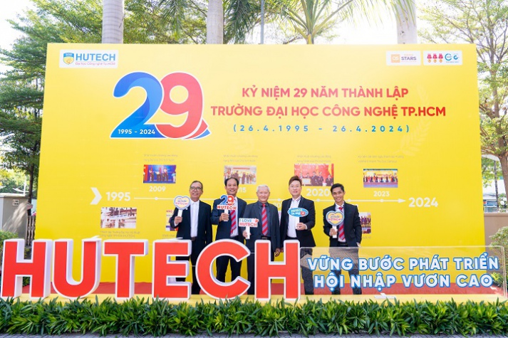 [Video] HUTECH proudly celebrated the 29th establishment anniversary: Steady growth - Prosperous integration 17