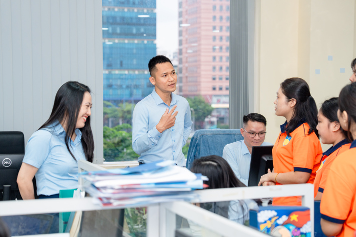 7 phòng nghiệp vụ VietinBank mở rộng góc nhìn nghề ngân hàng cho sinh viên Tài chính - Thương mại 54