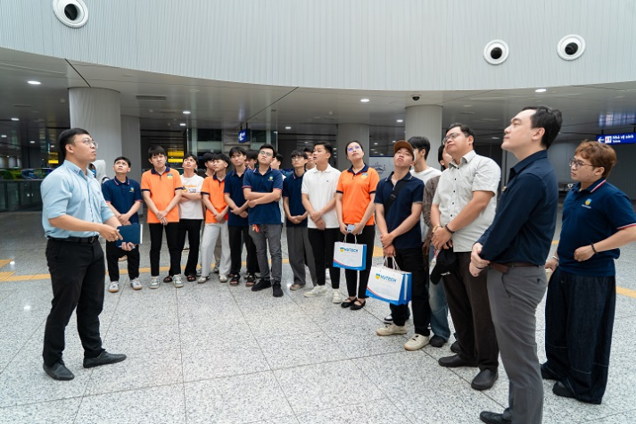 Khám phá ga Metro Bến Thành, sinh viên ngành Kỹ thuật xây dựng tiếp cận công trình ngầm giữa lòng thành phố 19