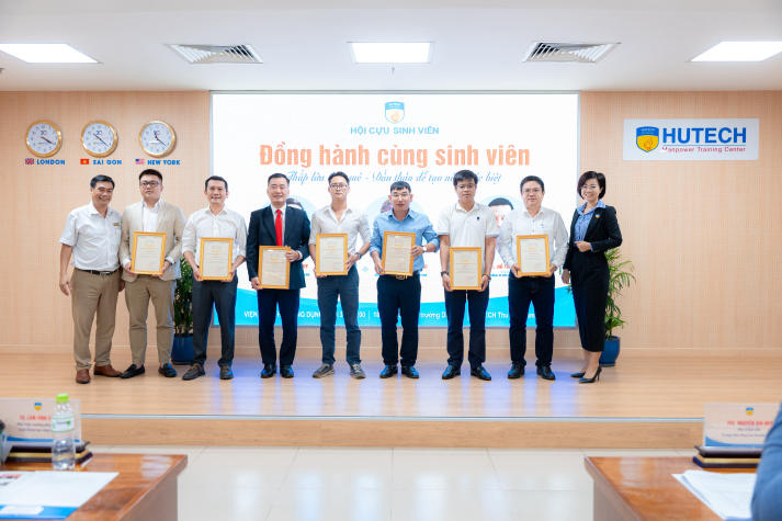 Cựu sinh viên truyền lửa đam mê, khơi dậy bản lĩnh cho sinh viên Viện Khoa học Ứng dụng 97