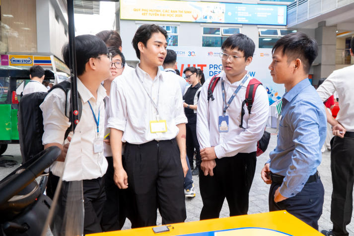 [Video] VJIT Project Design Show 2025: Trình làng những ý tưởng kỹ thuật đột phá của sinh viên 59