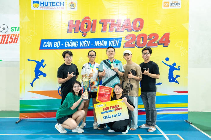 [Hội thao CB-GV-NV HUTECH 2024] Hơn 50 màn giao cầu kịch tính tại bộ môn Cầu lông 133