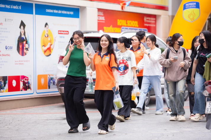 Văn minh học đường: Kỷ luật tạo nên nét đẹp sinh viên HUTECH 156