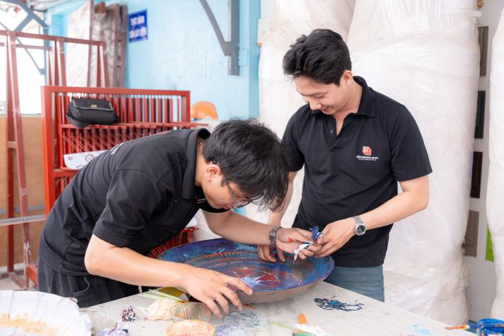 Sinh viên Kiến trúc - Mỹ thuật lan tỏa vẻ đẹp sơn mài Việt qua Hành trình “Kỷ nguyên di sản” 61