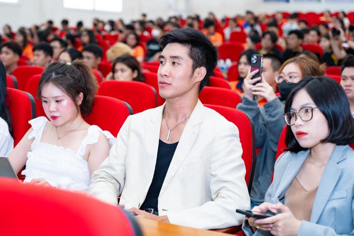 [Video] “Wake Up Your Talent 2024” tìm ra những bạn trẻ làm Marketing thực chiến tài năng nhất 67