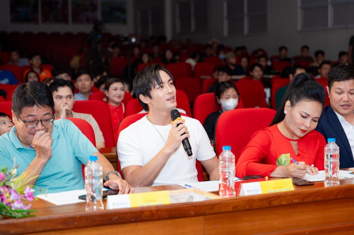 “Thoát Vị Đĩa Đệm” Trang Xuân Bách - Khoa Marketing - Kinh doanh quốc tế lên ngôi Á quân HUTECH Acting Stars 2024 119