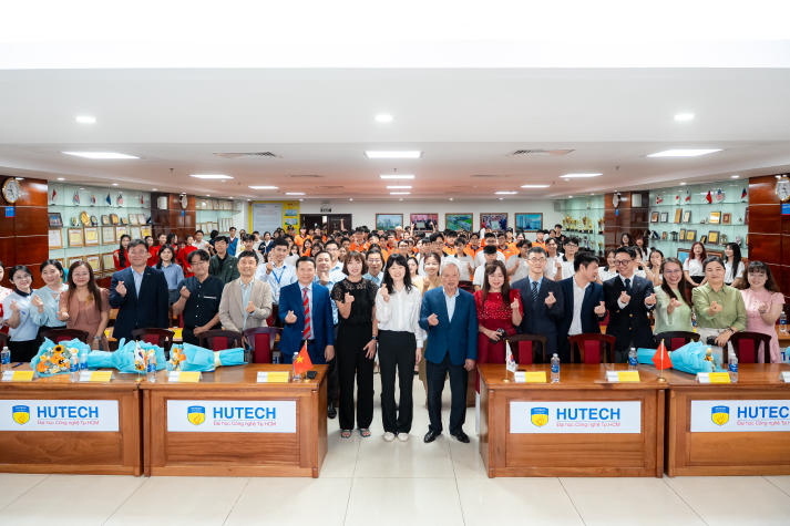 A burst of cultural colors at the Vietnam - Korea Cultural Festival 2025: Connection and integration 153