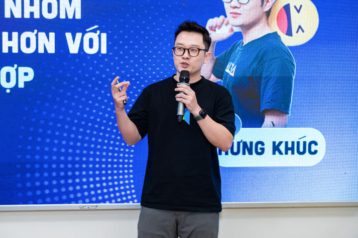 Sinh viên Công nghệ thông tin “bắt sóng” AI: Làm việc nhóm thông minh thời 4.0 43