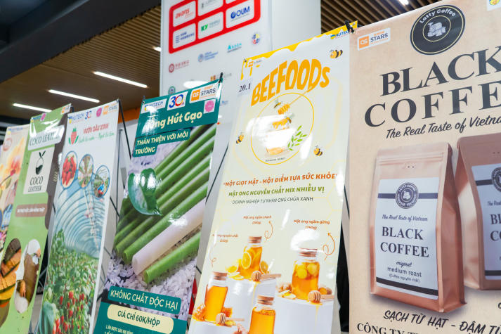 [Video] Khi sinh viên Khoa Quản trị Kinh doanh trở thành “nhà sáng tạo xanh” 41