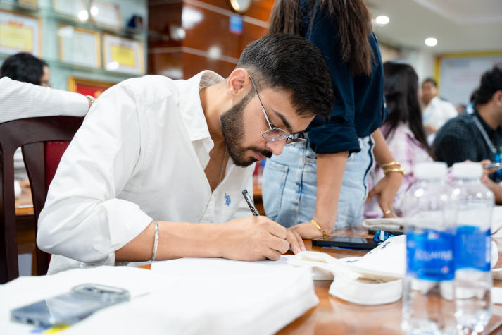 Khởi động STSP 2025: HUTECH và JGU (Ấn Độ) thúc đẩy giáo dục trải nghiệm và giao lưu văn hóa Việt - Ấn 70