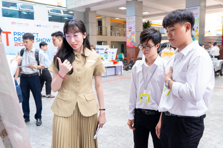 [Video] VJIT Project Design Show 2025: Trình làng những ý tưởng kỹ thuật đột phá của sinh viên 56