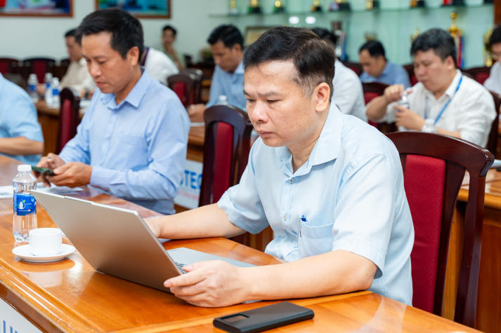 Nhà quản trị HUTECH mở rộng tầm nhìn chiến lược, bàn về giáo dục đại học trong kỷ nguyên AI 52