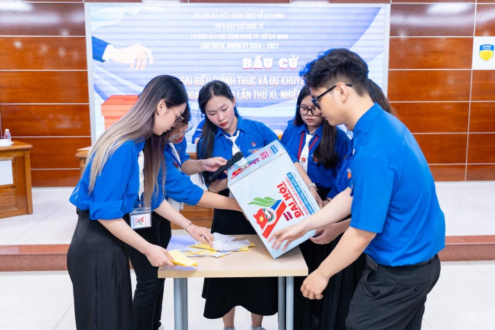 Căng tràn nhiệt huyết tại Đại hội Đại biểu Đoàn TNCS Hồ Chí Minh lần thứ IV của Viện Đào tạo Quốc tế HUTECH 74