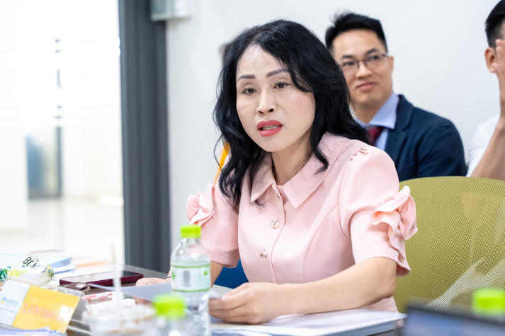 Học viên cao học Marketing phân tích hành vi số và xu hướng tiêu dùng mới 18