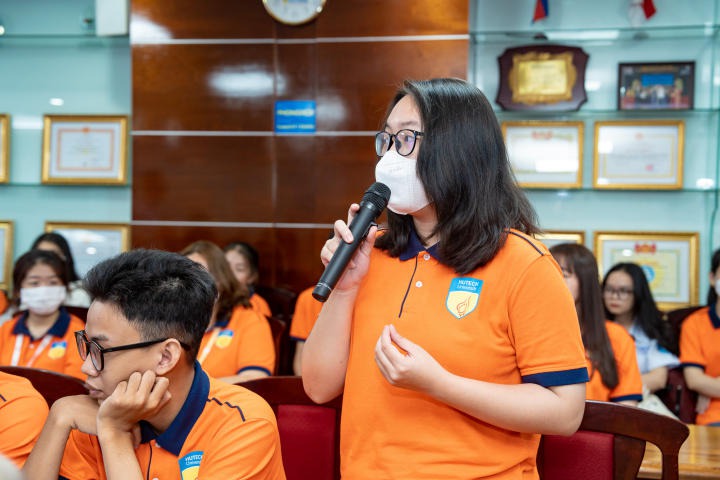 Gen Z HUTECH tìm hiểu “Chuyện đi học” 71