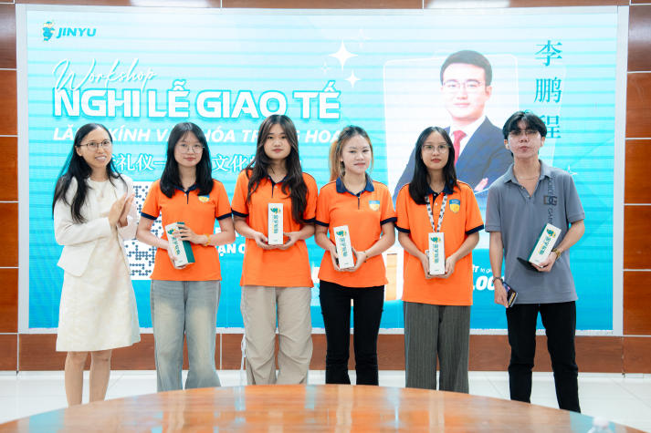 Hiểu và ứng dụng nghi lễ giao tế Trung Hoa trong môi trường hiện đại 68