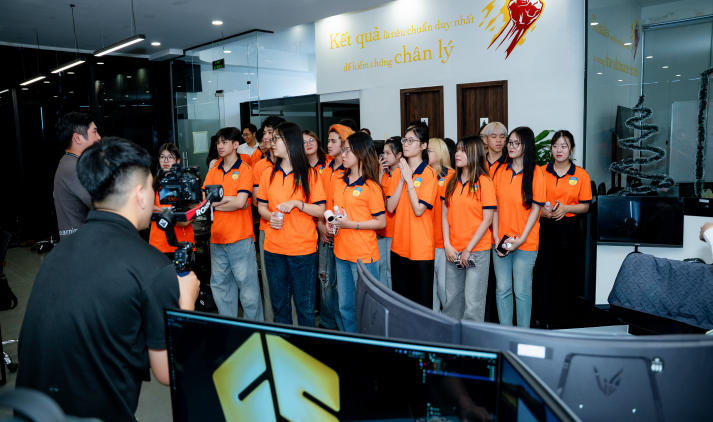 Trang bị năng lực truyền thông số thời AI cho sinh viên Quan hệ công chúng tại Learning Chain 21