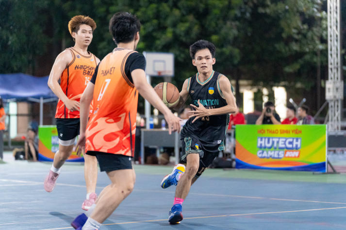 [HUTECH Games 2026] Ngôi vương Bóng rổ nam chính thức lộ diện sau trận Chung kết kịch tính 86