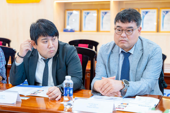 HUTECH làm việc với đoàn doanh nghiệp Hàn Quốc, thúc đẩy kết nối trong lĩnh vực công nghệ, kỹ thuật và sản xuất 34